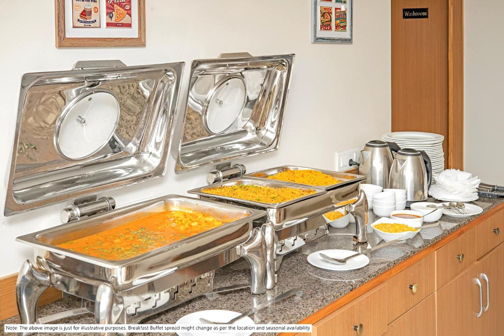 Glitz Hotels La Dahlia - Premium Thane Dış mekan fotoğraf